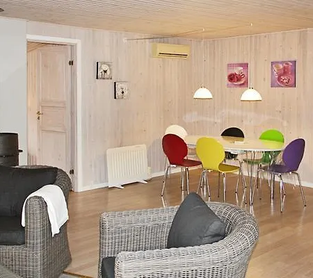 Two-bedroom Holiday In 3 Skibby